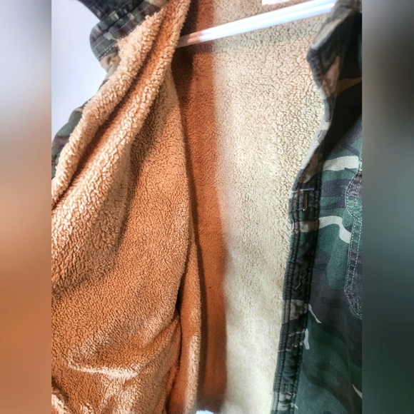 Wrangler Sherpa Lined Flannel Jacket - Picture 3 of 4